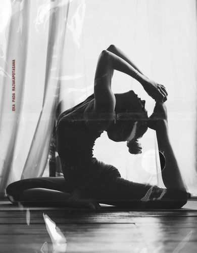 Eka Pada Rajakapotasana  <br>  Raíces que se Expanden