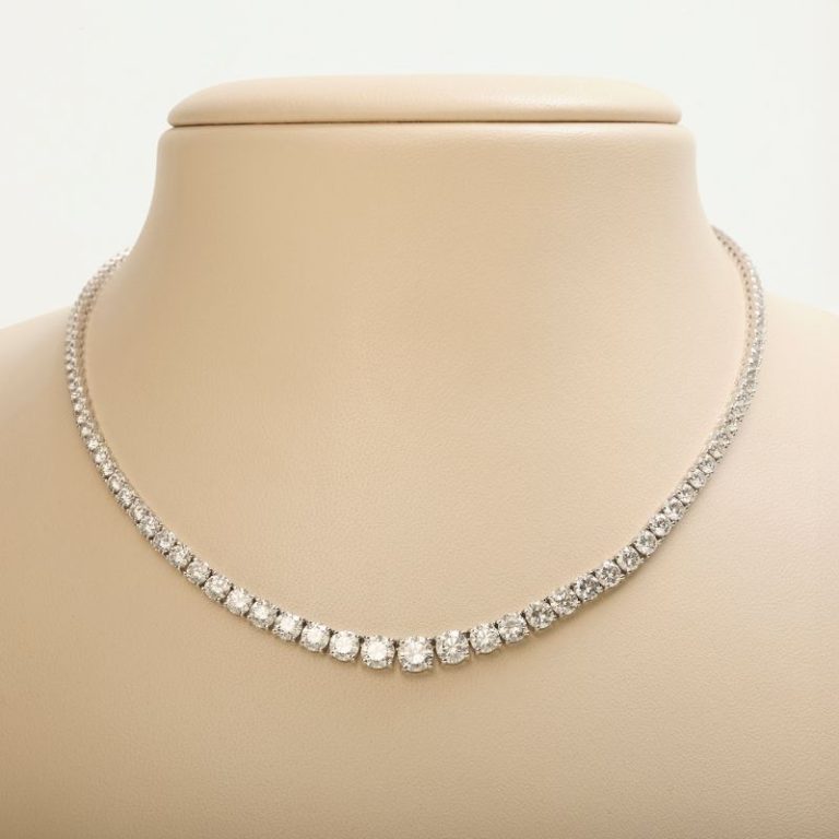 Collares