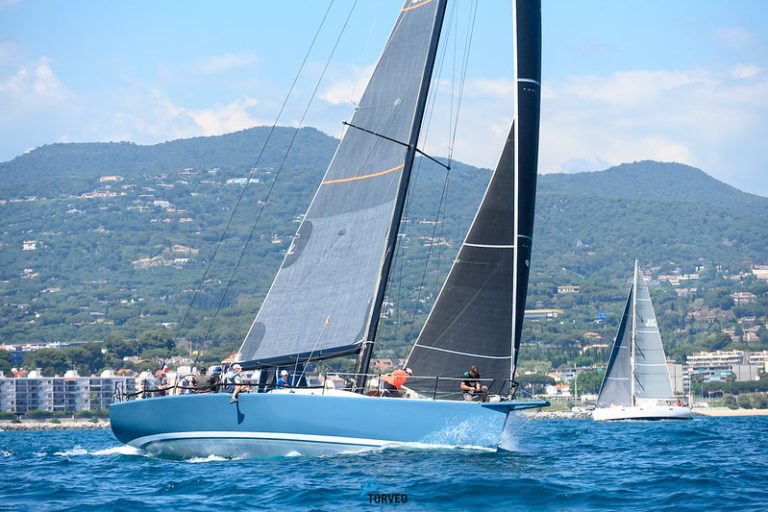 Enigma, DK Farr 52, ganador del trofeo CN El Balís al ganador en tiempo real de la primera prueba de la 32ª edición de la Ruta de la Tramuntana