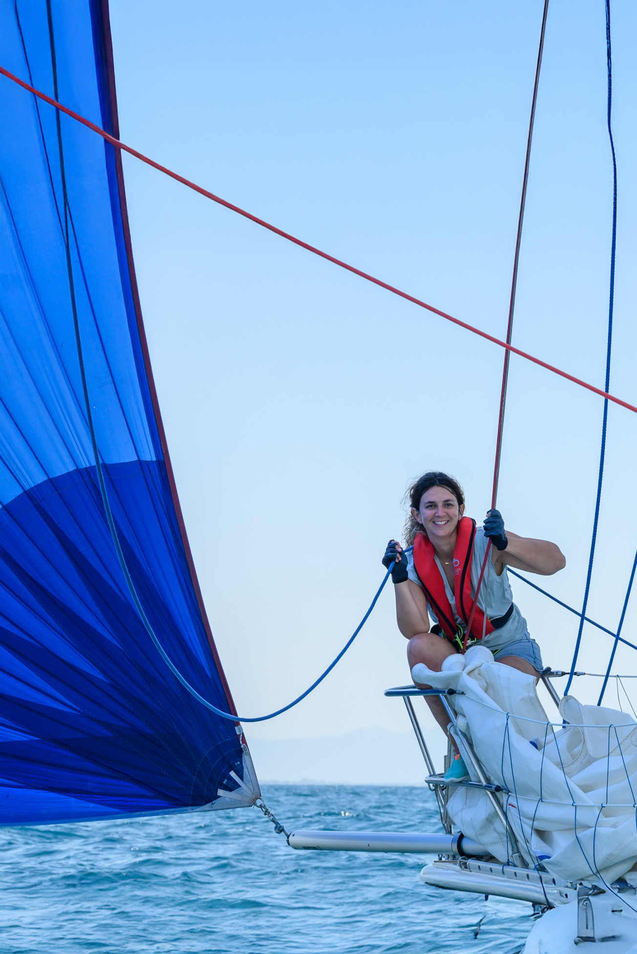 Veleros navegando en regata