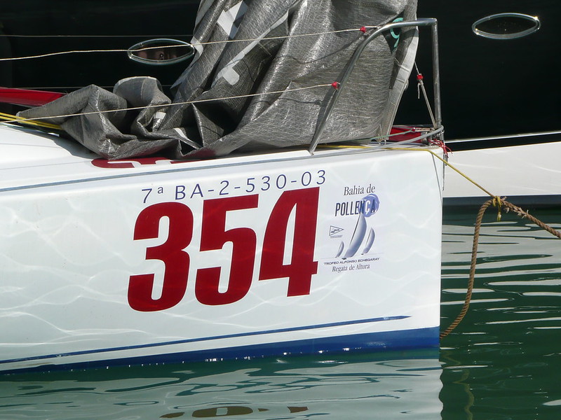 Noticias Bahia de Pollença 2016 – Empiezan las preparativos para esta nueva edición 12 Apr 2016 BAHIA DE POLLENÇA TROFEO ALFONSO ECHEGARAY Regata de Altura XIXª edición CM Port Ginesta– RC Nautic Port Pollença Todo esta dispuesto para esta XIX edición de la Regata de Altura Bahía de Pollença, Trofeo Alfonso Echegaray, que tendrá lugar durante los días 13, 14 y 15 de mayo, coincidiendo con la segunda pascua. Programa Port Ginesta Viernes dia 13 de mayo De 12 a 16 h. Comité de Regata abierto para formalización de inscripciones y entrega de instrucciones y material regata De 14 a 16 h. Menu Regata en el Restaurante Santos (12,50 €) 16h. REUNION DE PATRONES de obligada asistencia 17h. Salida prevista de la Regata, que se confirmará en la Reunión de Patrones RCN Port Pollença Sabado 14 de mayo 21.30 Inicio de la Barbacoa de Bienvenida a Port Pollença Y Entrega de Trofeos de la XIX edición de la Regata Esta nueva edición de 2016 de La Bahía de Pollença es nuevamente puntuable para el circuito ANAM de Regatas 2016, junto a La Ruta de la Sal, La Regata del Delta y La Ruta de la Tramuntana. Regata Bahia de Pollença – Trofeo Alfonso Echegaray La Bahia de Pollença en el RCMB La Bahía de Pollença es una amena regata de media distancia, en la que hay que atravesar el Canal de Mallorca arrumbando a Cabo Formentor y una vez superado se debe navegar la compleja Bahía de Pollença hasta cruzar la línea de llegada, situada en el Reial Club Náutico Port de Pollença, ubicado en el fondo de la misma. La salida está prevista el viernes día 13 de mayo, a las 17:00 horas desde el CM Port Ginesta. Y, para seguir fomentando el espíritu de camarería que marca la regata, se han preparado una serie de actos en la arribada. Así pues, el sábado por la noche los participantes disfrutarán de una Barbacoa de Arribada en el Reial Club Náutic Port de Pollença, en la que tendrá lugar el Acto Oficial de Entrega de Trofeos. Regata Bahia de Pollença – Trofeo Alfonso Echegaray La Bahia de Pollença se ha consolidado en el calendario de regatas, y se ha convertido a lo largo de estas ediciones en referencia para navegantes del litoral Mediterráneo. Los participantes dispondrán del lunes 16 de mayo, festivo, para regresar al puerto de origen. La Bahia de Pollença, Trofeo Alfonso Echegaray, está organizada por ANAM en estrecha colaboración con el CM Port Ginesta, el Reial Club Nàutic Port Pollença y el Ajuntament de Pollença. La Regata del Bahia de Pollença, Trofeo Alfonso Echegaray puntúa para en circuito ANAM 2016 Para el primer barco que quede vencedor del circuito: AUSMAR le ofrece un vale de descuento por importe de 500€ para la compra de material de seguridad en AUSMAR. www.ausmar.com. Para el segundo barco clasificado: ORIGIN MARINE le hará entrega de una ancla ROCNA de 25 kg. Para el tercer barco clasificado: ORIGIN MARINE hará entrega de un juego de cabullería Titan para el barco.