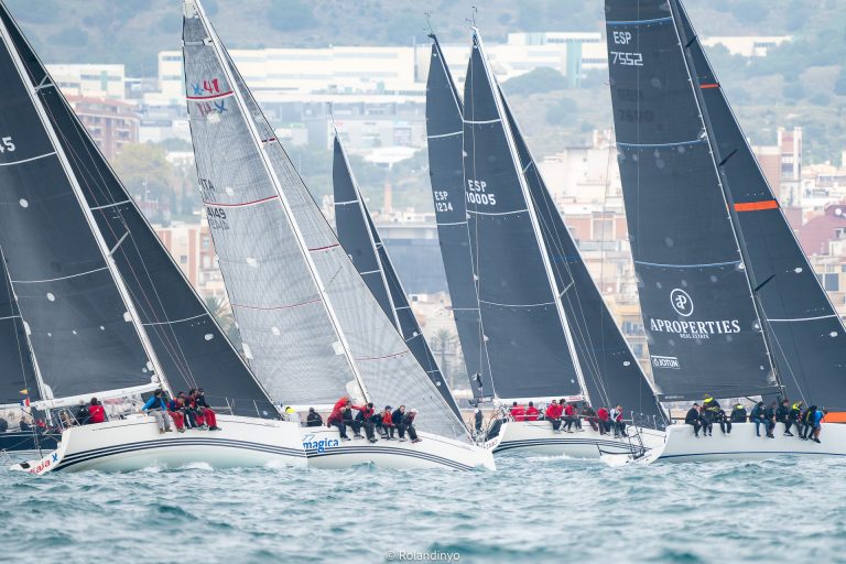 La Golden Cup Badalona volverá a reunir a las dos principales flotas de la vela de crucero en la última prueba del Circuito Regatas Ausmar