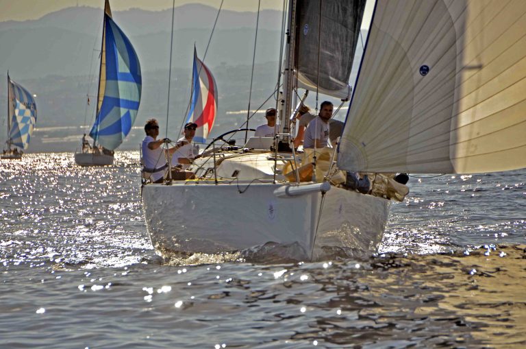 Victoria para JAY WALKER, J122 de Cathalijne Romyn, Ganador Absoluto y Vencedor en Tiempo Real de La Ruta de la Tramuntana 2013.
