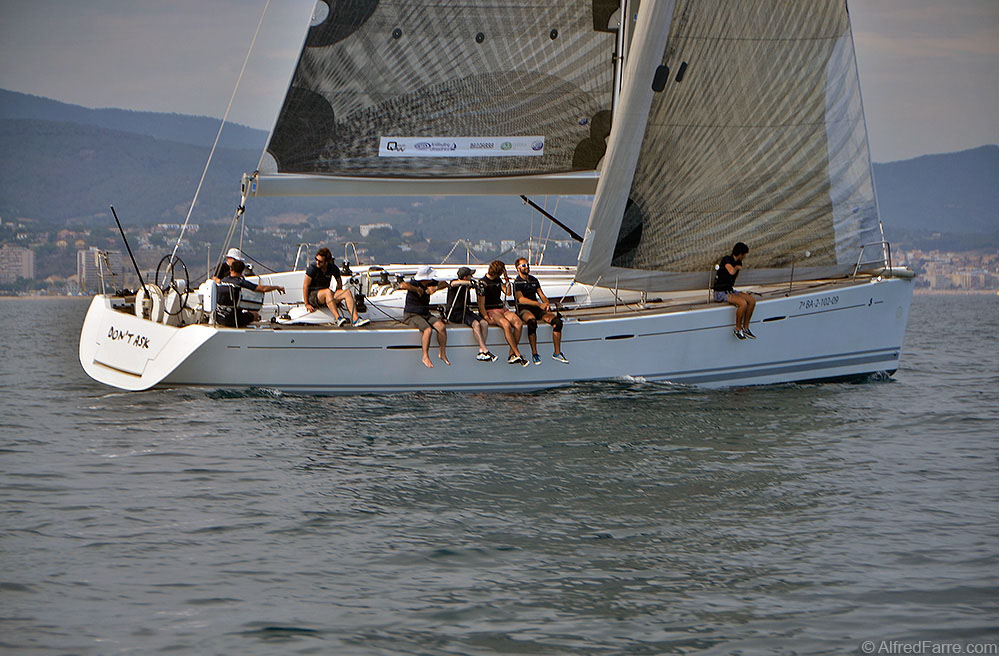Una veintena de veleros en la parrilla de inscritos de la Tramontana