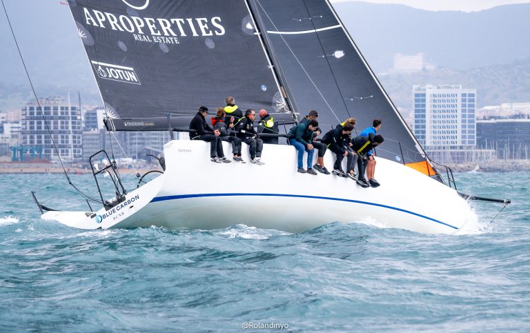 La flota de la Golden Cup Badalona está a punto de tomar la salida en la última y decisiva prueba del Circuito Regatas Ausmar
