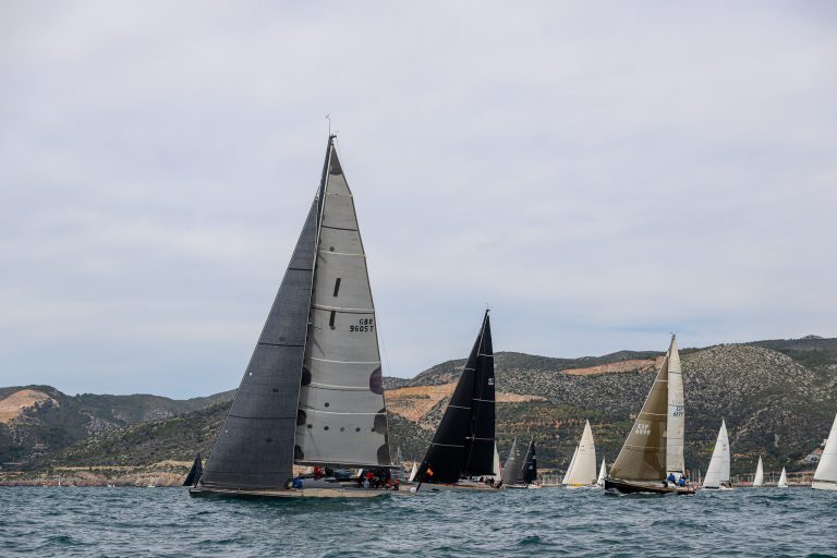 La Ruta de la Sal Rumbo Ibiza suelta amarras con unas condiciones que permiten soñar con el récord en la versión Barcelona