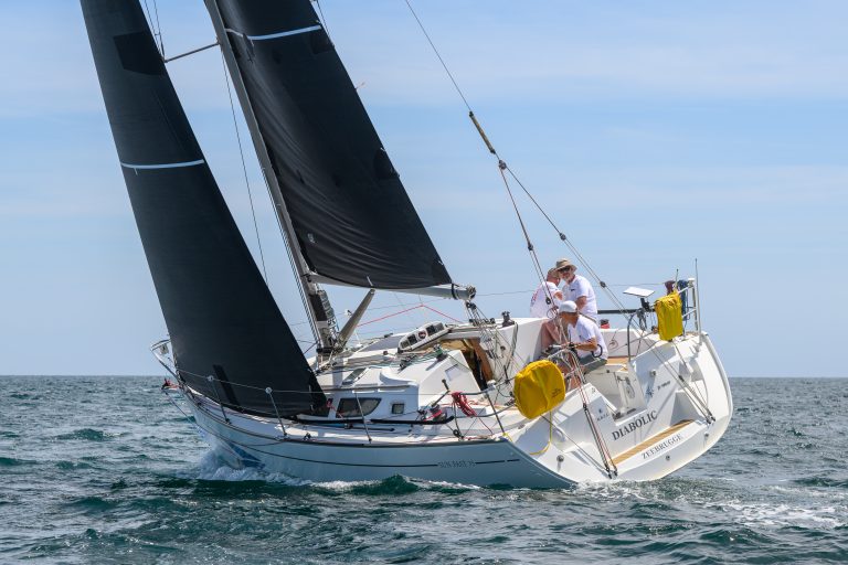 Diabolic domina el Circuito Regatas Ausmar en el ecuador de la temporada