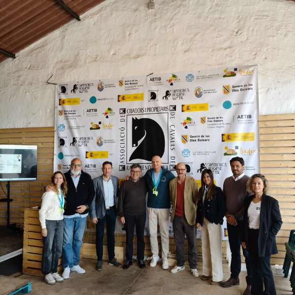 El Foro “Menorca, Turismo y Caballos” impulsa nuevas miradas sobre el futuro del caballo menorquín