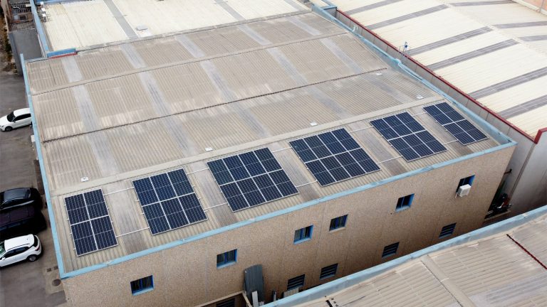 Instal·lació fotovoltaica d’autoconsum – Inteman
