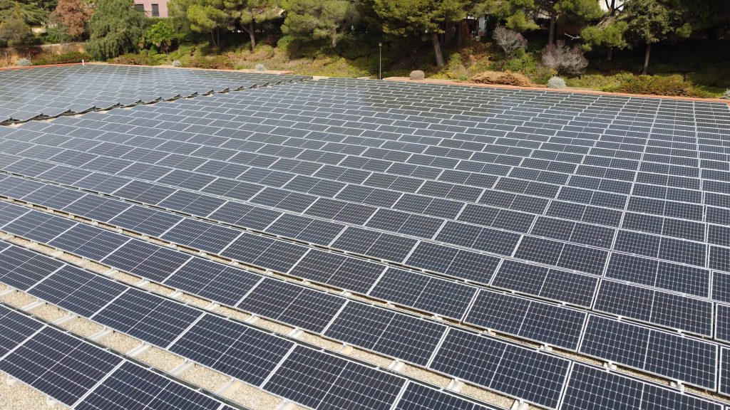 Instal·lació fotovoltaica de 368,46 kWp a la Central d’Aigües de Barcelona - Esplugues