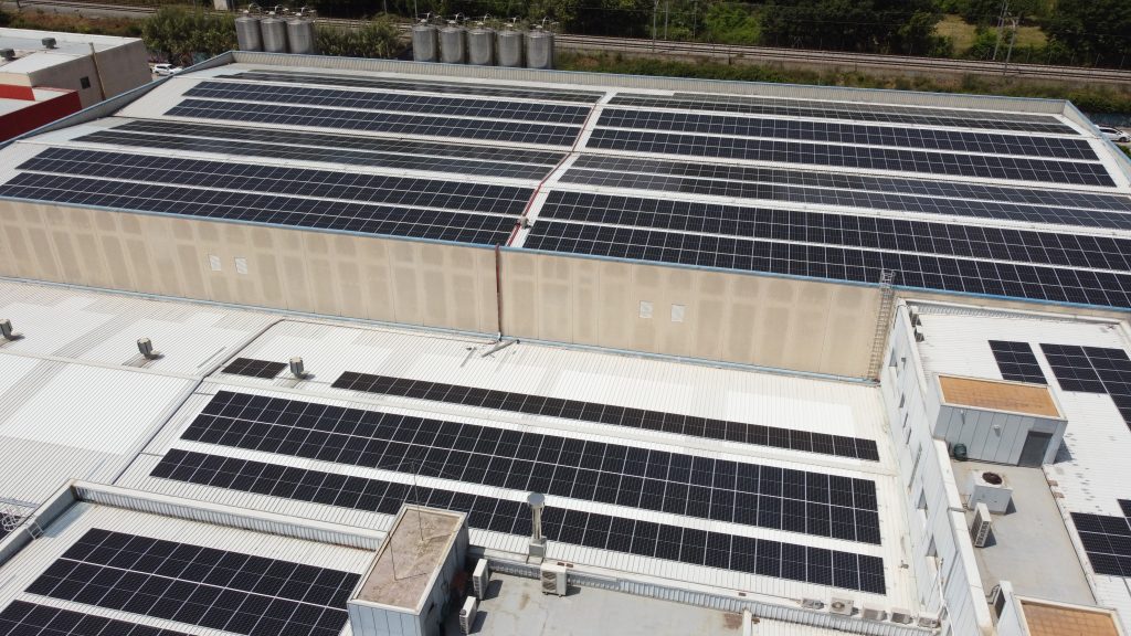 Instal·lació en laboratori de 731,5 kWp a Rubí - Barcelona. Finançament mitjançant PPA.