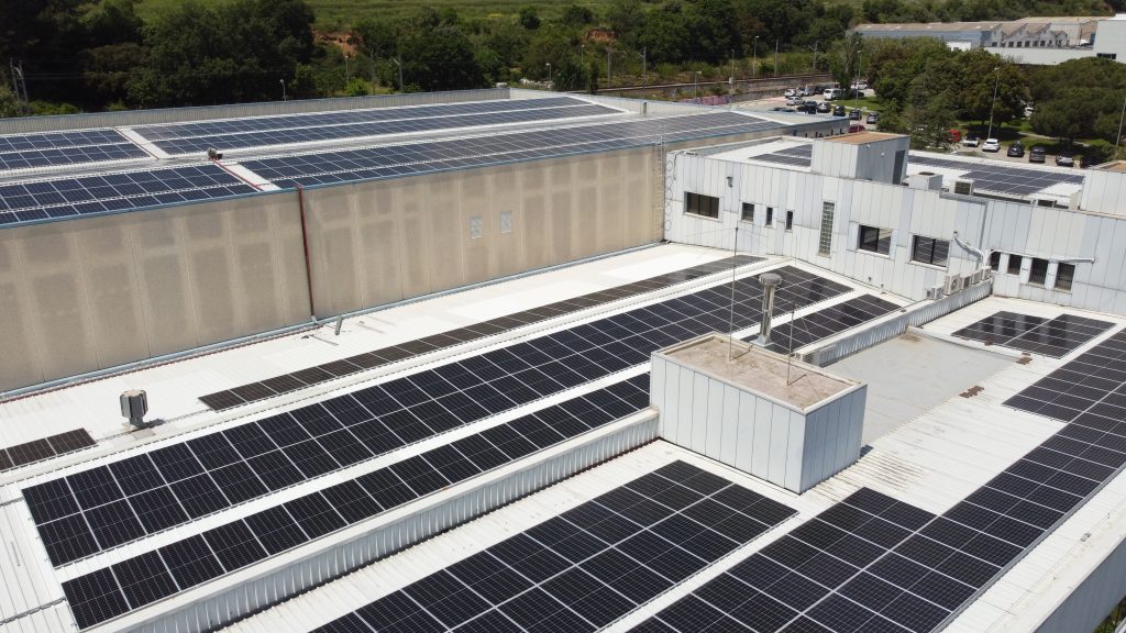 Instal·lació en laboratori de 731,5 kWp a Rubí - Barcelona. Finançament mitjançant PPA.