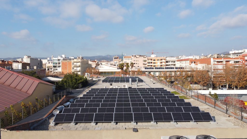 Edifici de la UPC a Vilanova amb instal·lació fotovoltaica de 48,64 kWp