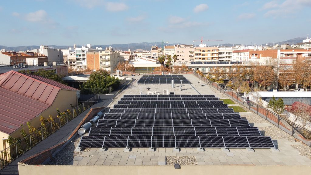 Edifici de la UPC a Vilanova amb instal·lació fotovoltaica de 48,64 kWp