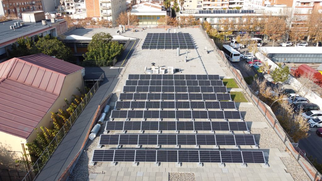 Edifici de la UPC a Vilanova amb instal·lació fotovoltaica de 48,64 kWp