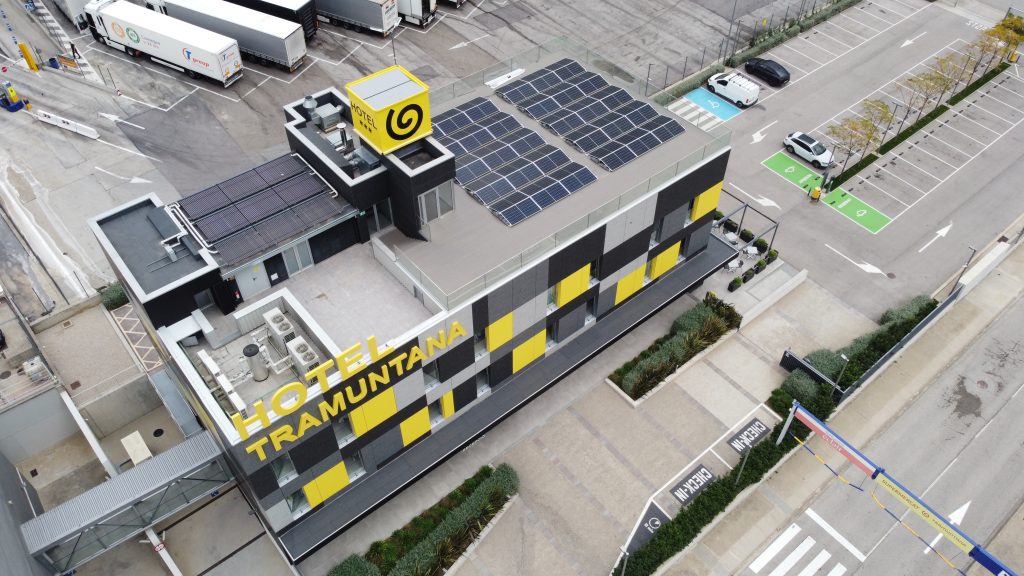 Fotovoltaica para mejorar la rentabilidad de hotelería - Hotel Tramuntana 1 y 2
