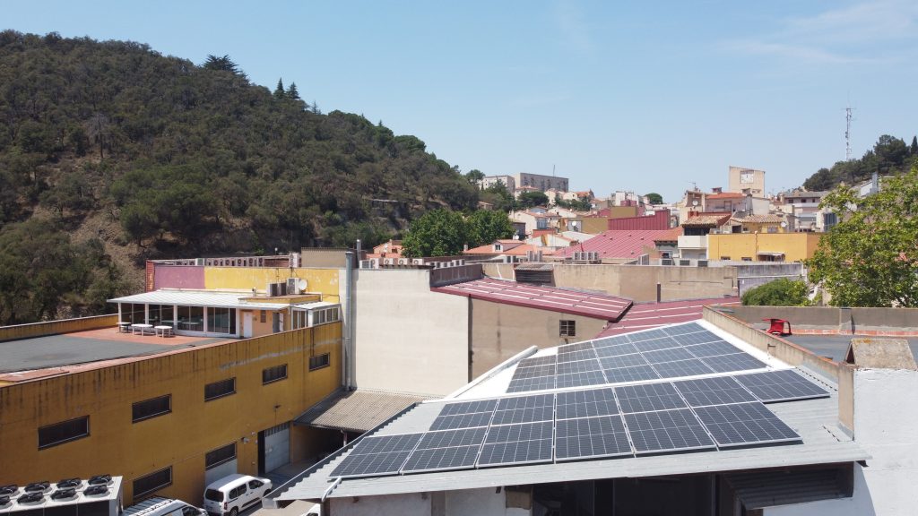 Fotovoltaica per a supermercats | El Pertús, La Jonquera – 114,5 kWp executat per Impulso Solar