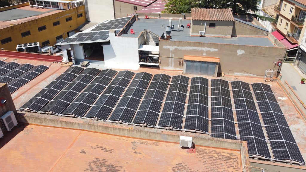 Fotovoltaica per a supermercats | El Pertús, La Jonquera – 114,5 kWp executat per Impulso Solar