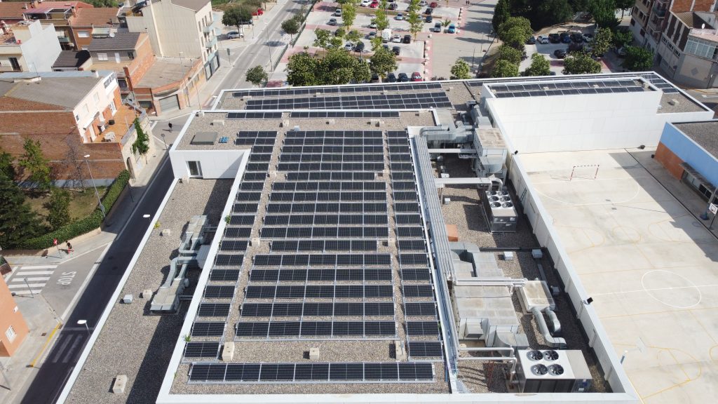 Instal·lació fotovoltaica a la Biblioteca Mont-Àgora a Terrassa – 100,1 kWp