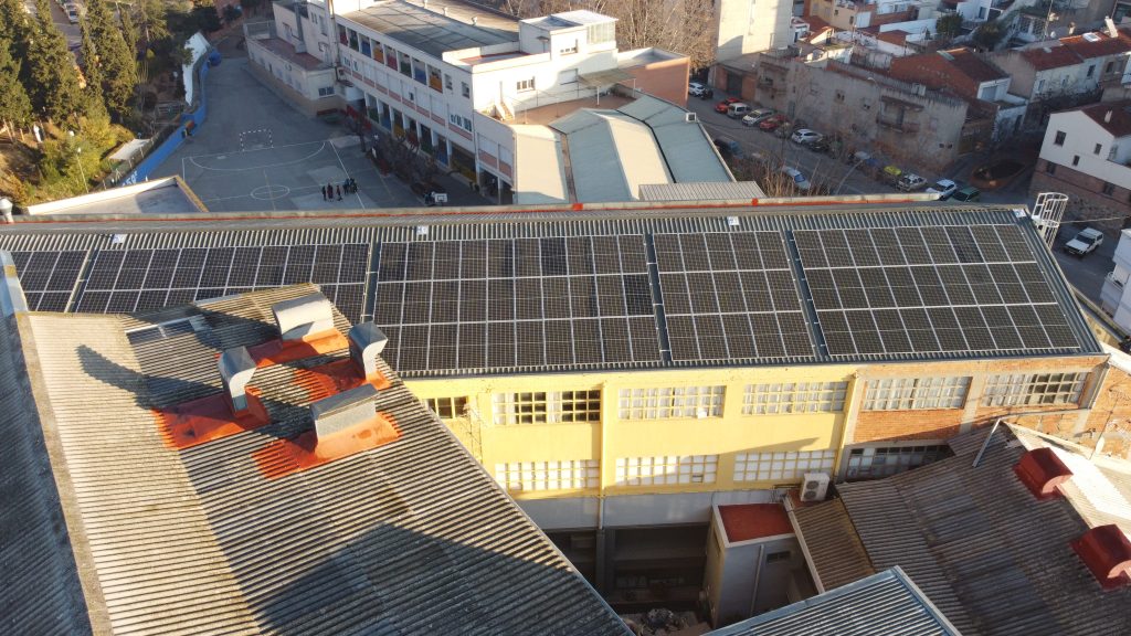 Instal·lació fotovoltaica en una nau industrial a Terrassa – 12,285 kWp