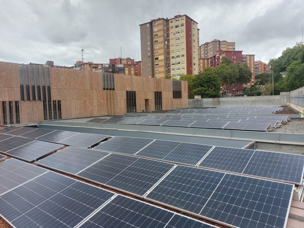 Descobreix com l’energia solar pot fer més eficients els edificis de salut: CAP Gran Sol – Badalona amb 50 kWp, executat per Impulso Solar