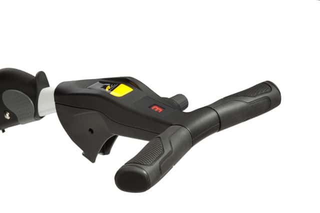 PowaKaddy_Freeway_Digital_Handle Asa del nuevo carro eléctrico Freeway Digital de PowaKaddy.