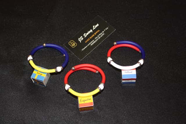 JS-SWING-LINE-Pulseras-Banderas
