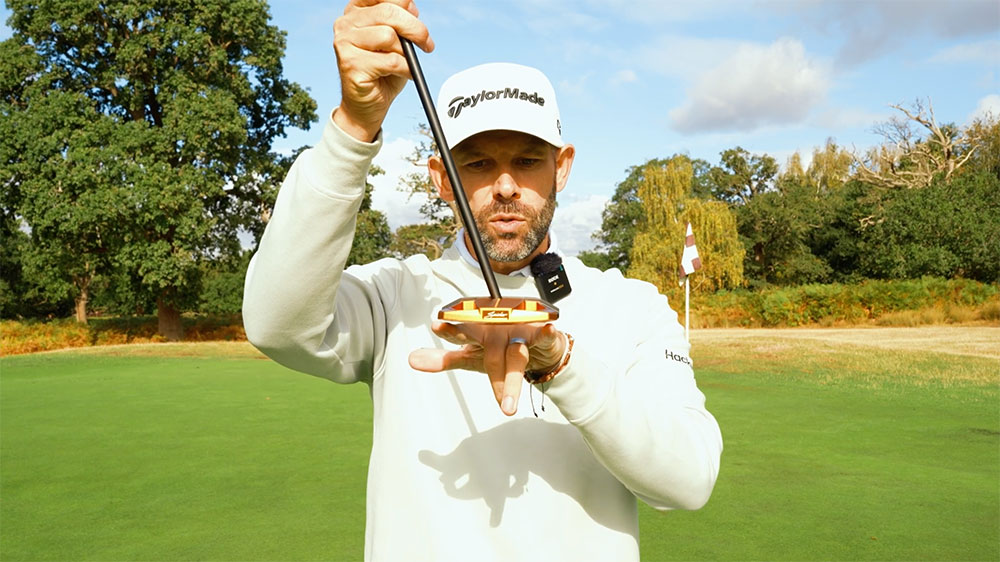 Chris Ryan con el putter TaylorMade Spider ZT.