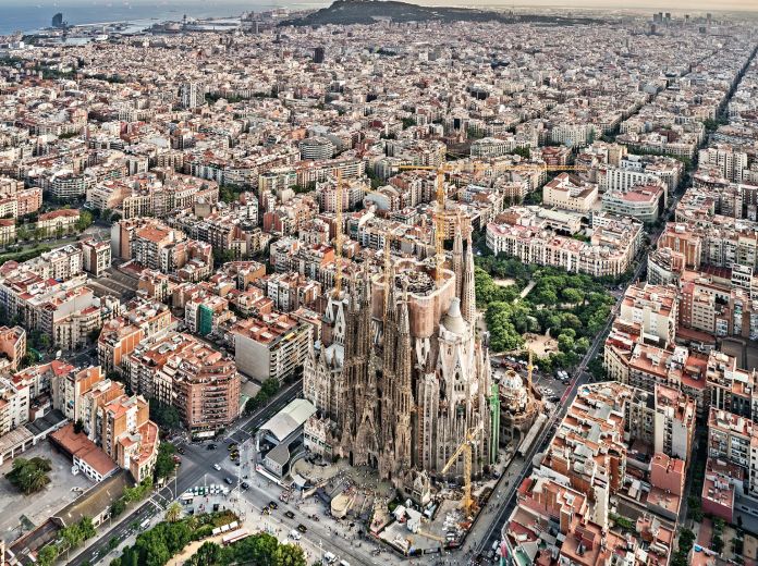 In Barcelona, Finding Deals With Gaudí as Guide