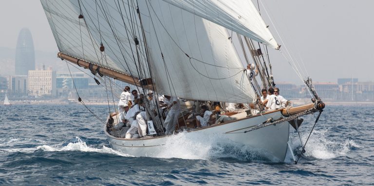 Moonbeam IV, Alba, Avel and Peter, leaders of the first day at the VI Puig Vela Clàssica