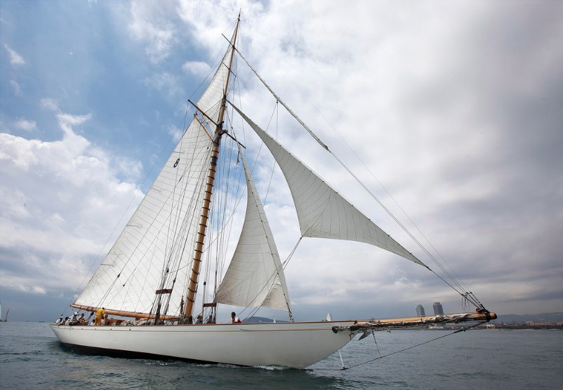 La regata Puig 12mR World Championship iza sus velas este domingo en Barcelona