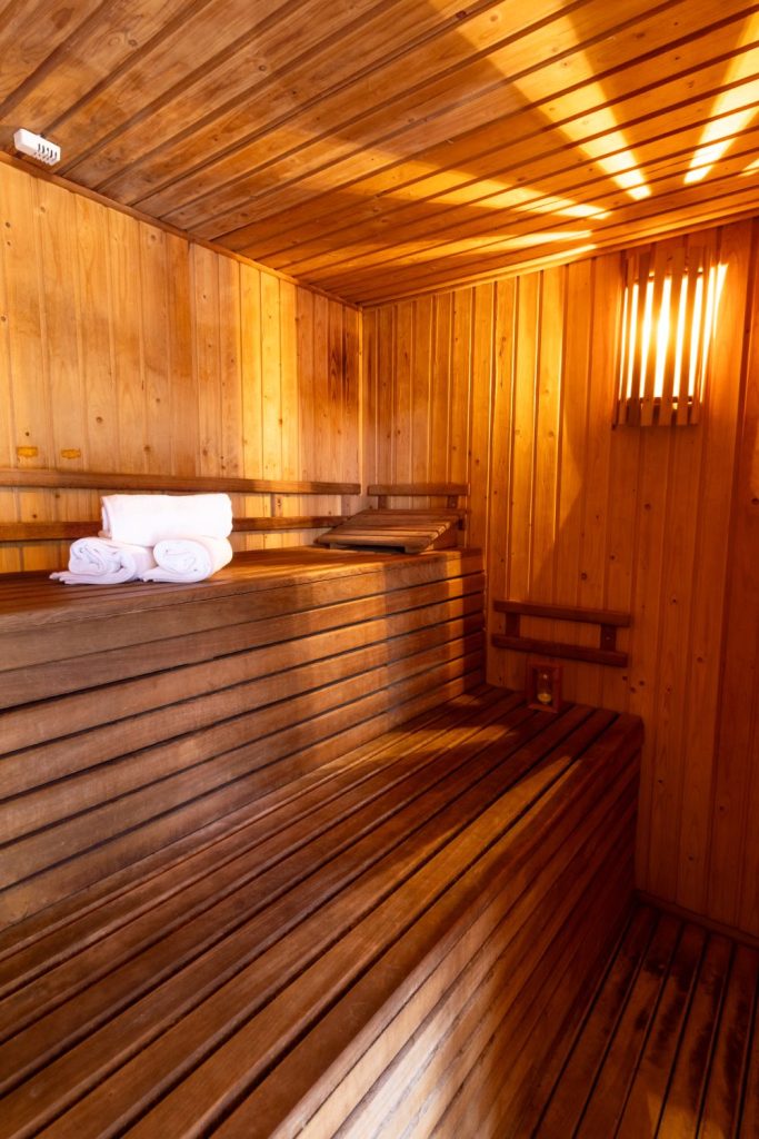 Piscina y sauna